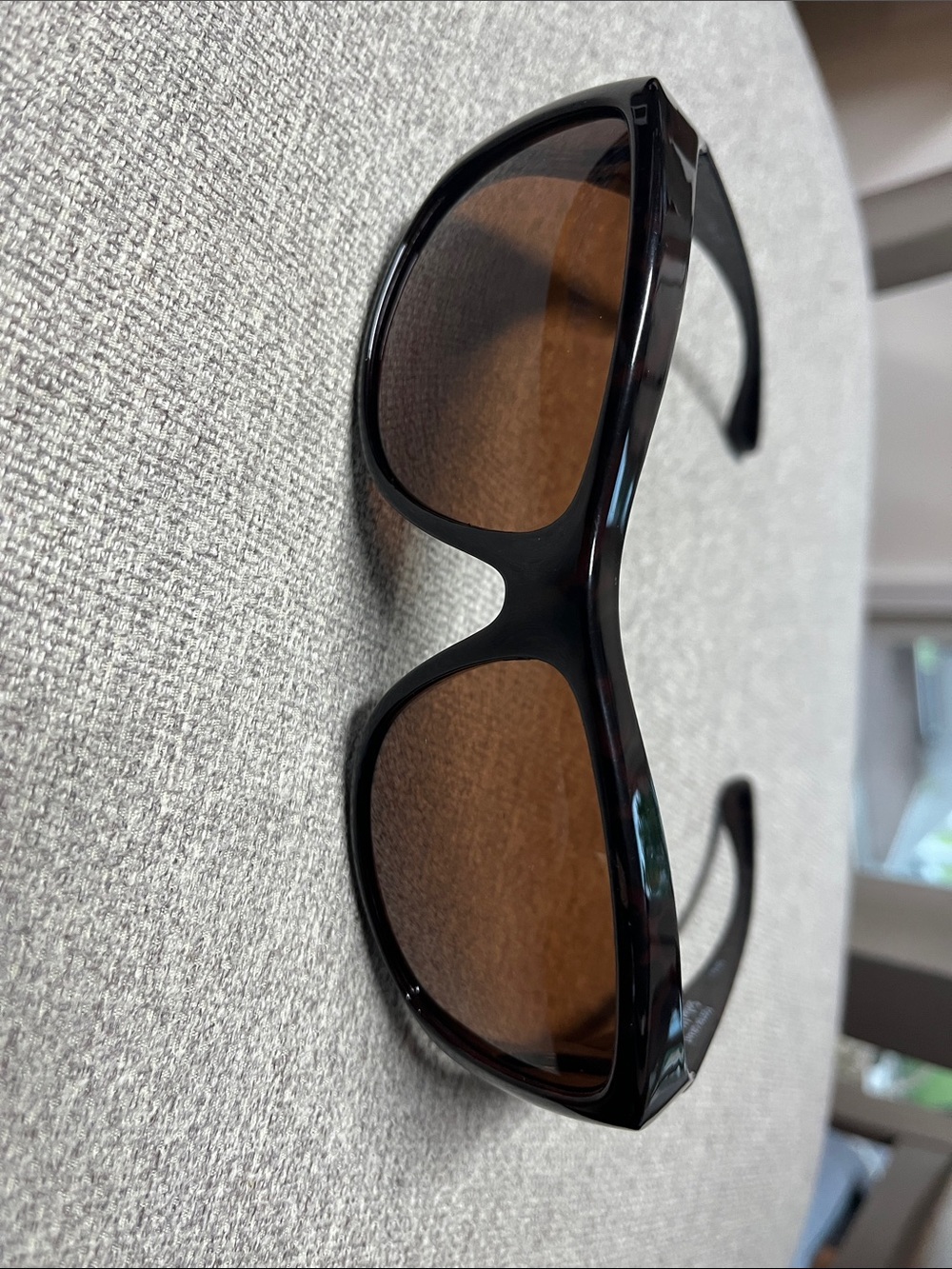 Foster Grant Women's Tortoiseshell Frame with Brown Lenses Sunglasses - Picture 5 of 9